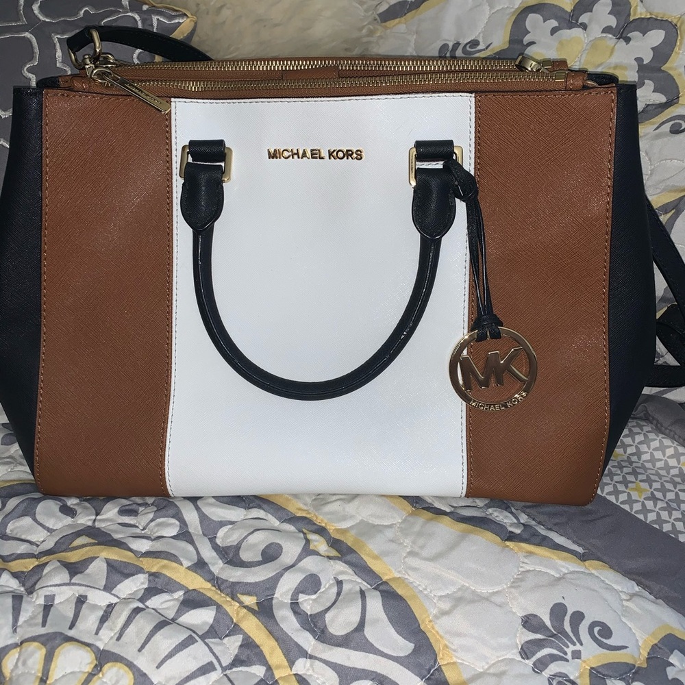 Mk sutton bag